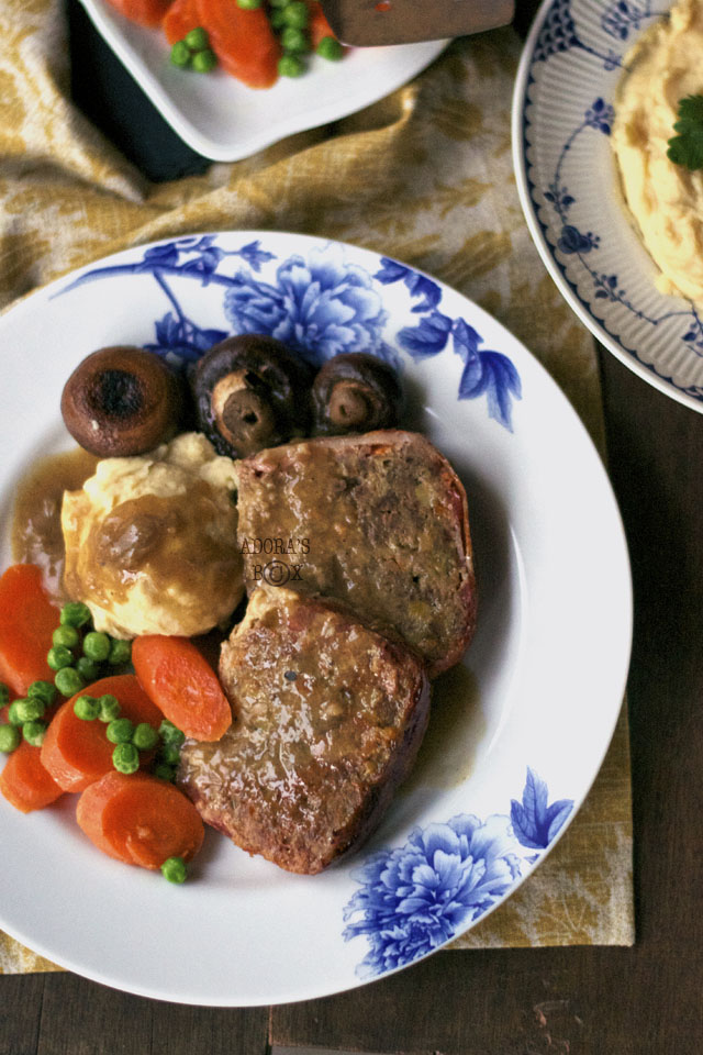 Adora's Box: BACON TOPPED MEATLOAF