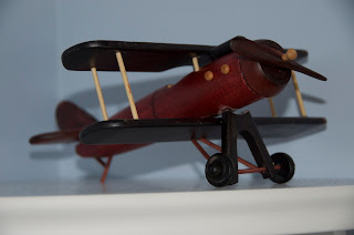 banks shelves welcome lobby hobby decor plane corner found