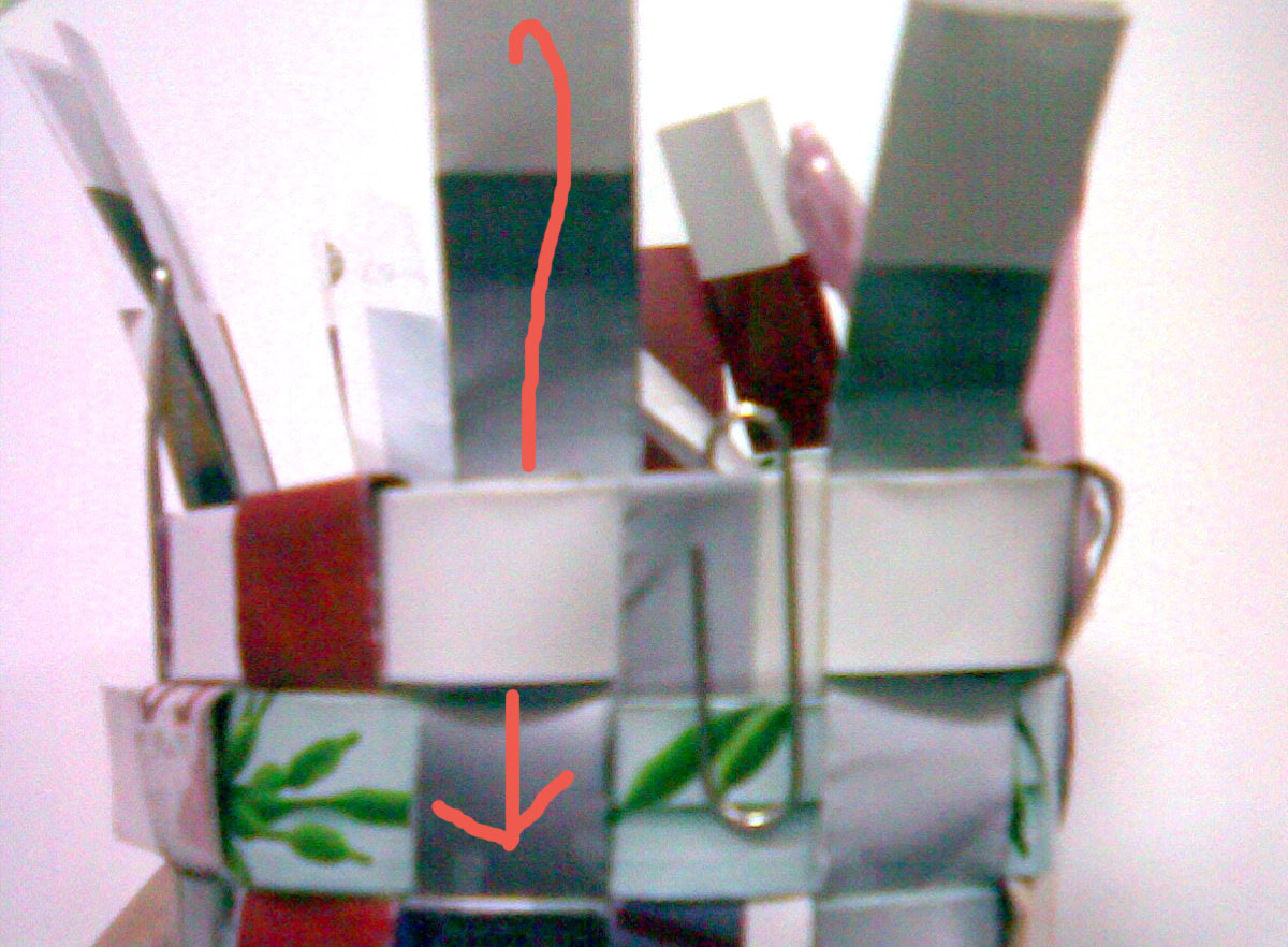How to Weave a Basket with Handle from Magazine Paper 2 D . I . Y