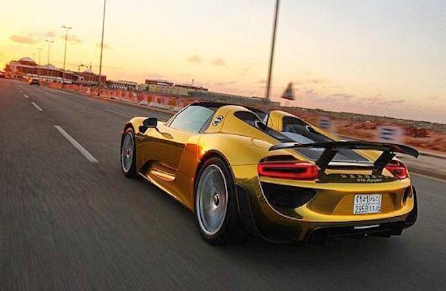 Porsche Cayman E Volution Rips 0 100 Km H In 3 3 Seconds Leccar