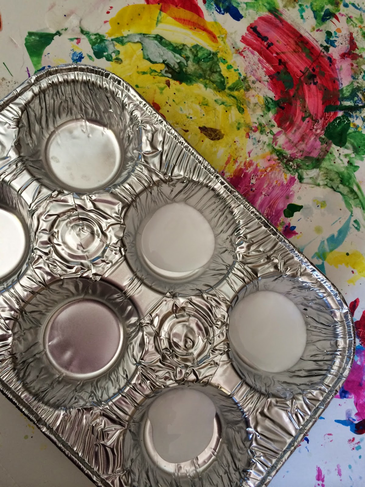 Mini and Mommies Kids' DIY Glue Paint