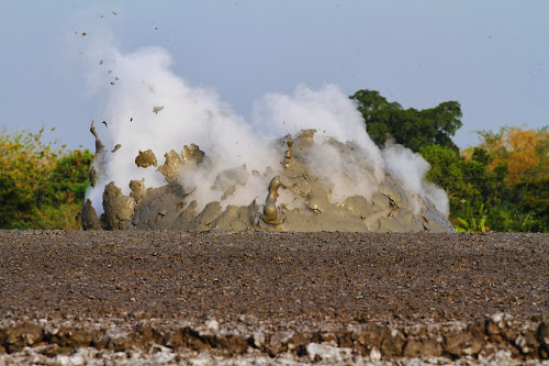 Gambar Bledug Kuwu Grobogan