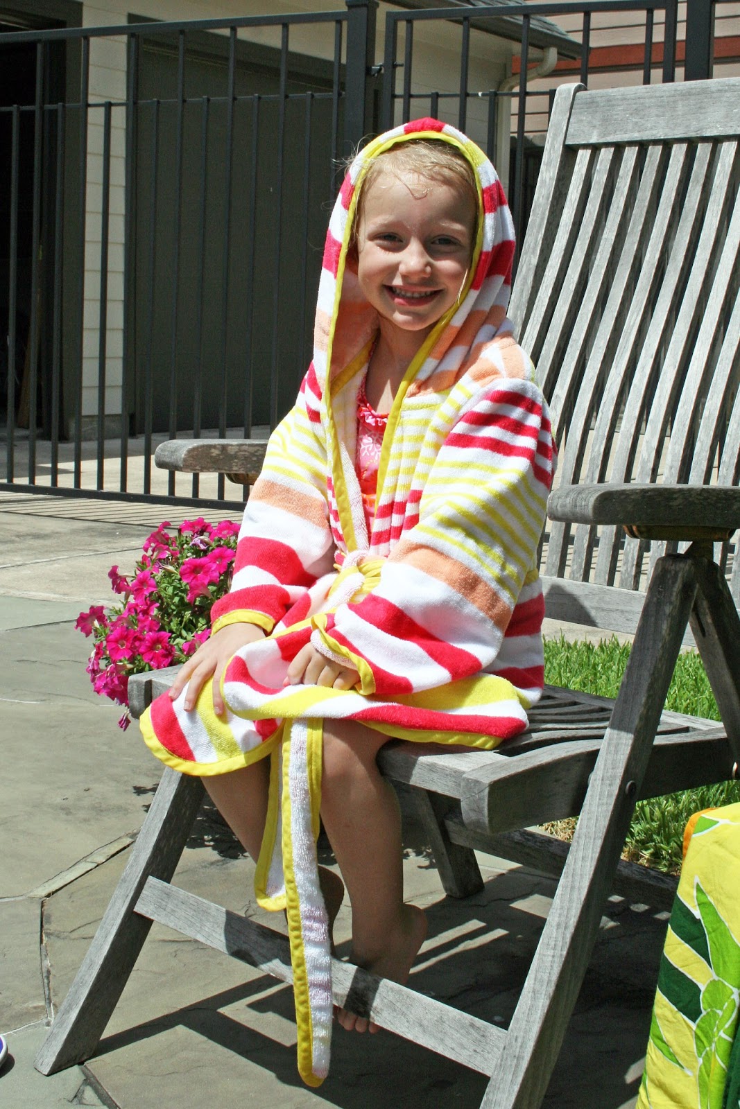 one clever mom A Pool Robe!