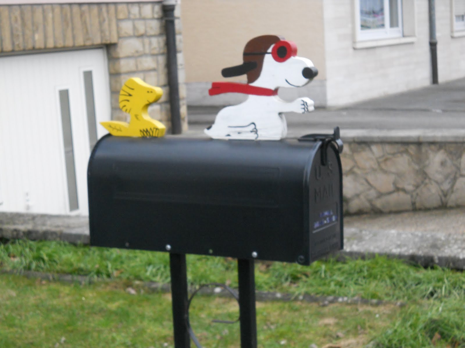 Snoopy World Snoopy Mailbox