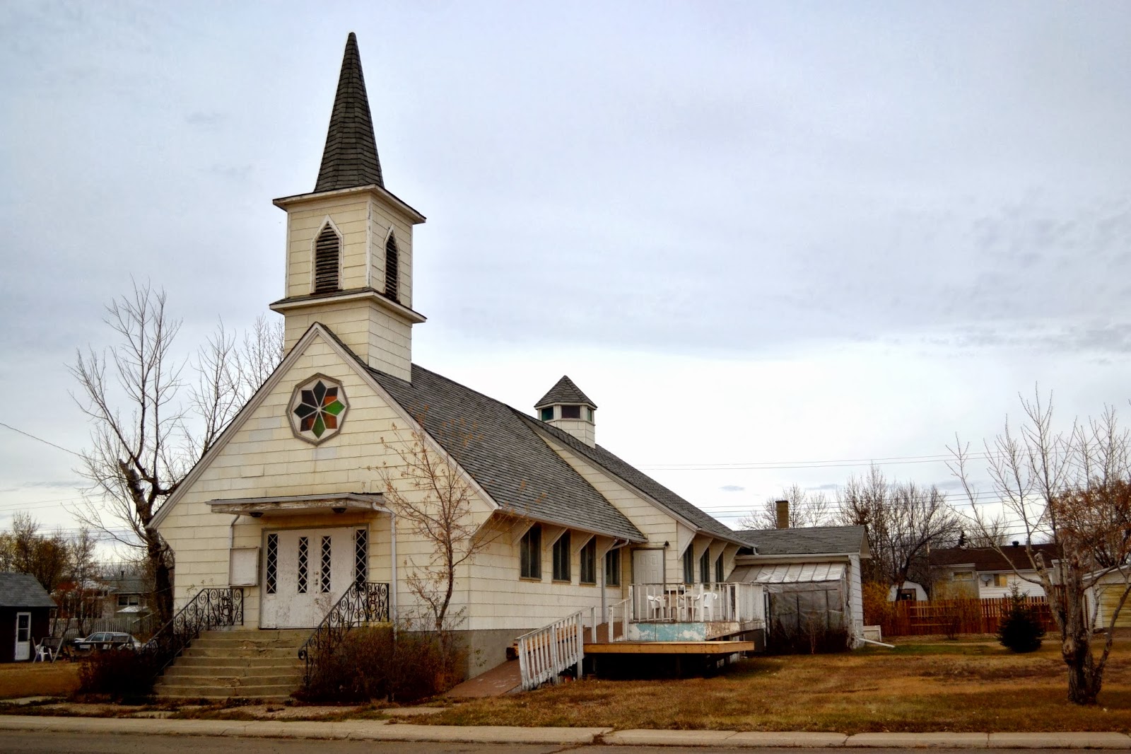 McLeans Mini Travel Blog Gadsby AB to Coronation AB