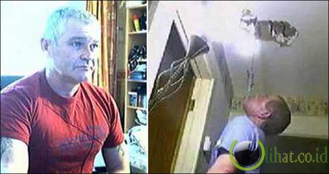 Kevin Whitrick (2007) Kevin Whitrick (2007)