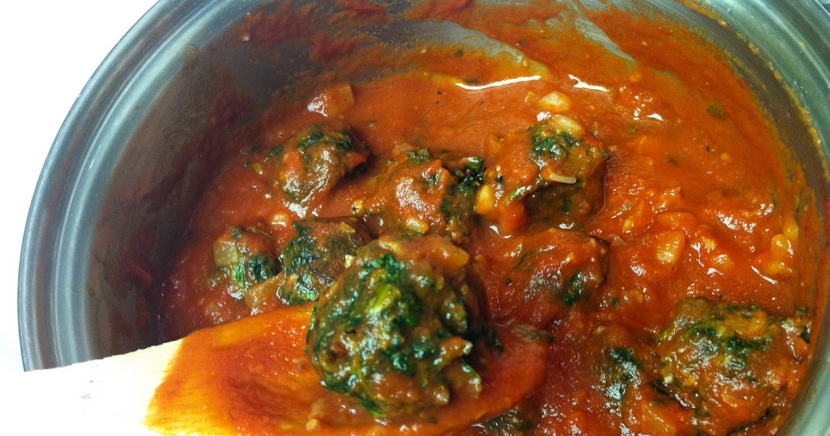 Spinach Balls in Tomato Sauce
