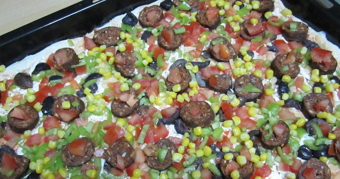 Cabi�nin Mutfağı Ev Yapımı Kare Pizza Resimli Yemek Tarifleri