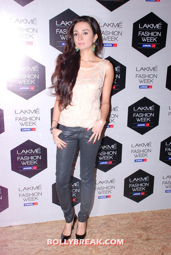 Ira Dubey Ira Dubey - Hot Models at Sanchita Ajjampur's show at LFW 2012