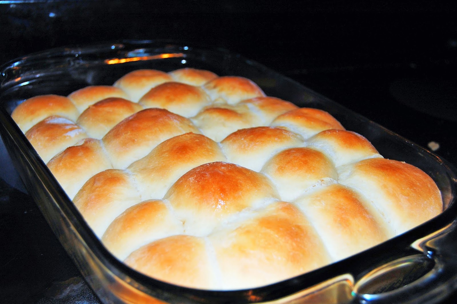 Ramona Avenue Easy bread machine rolls