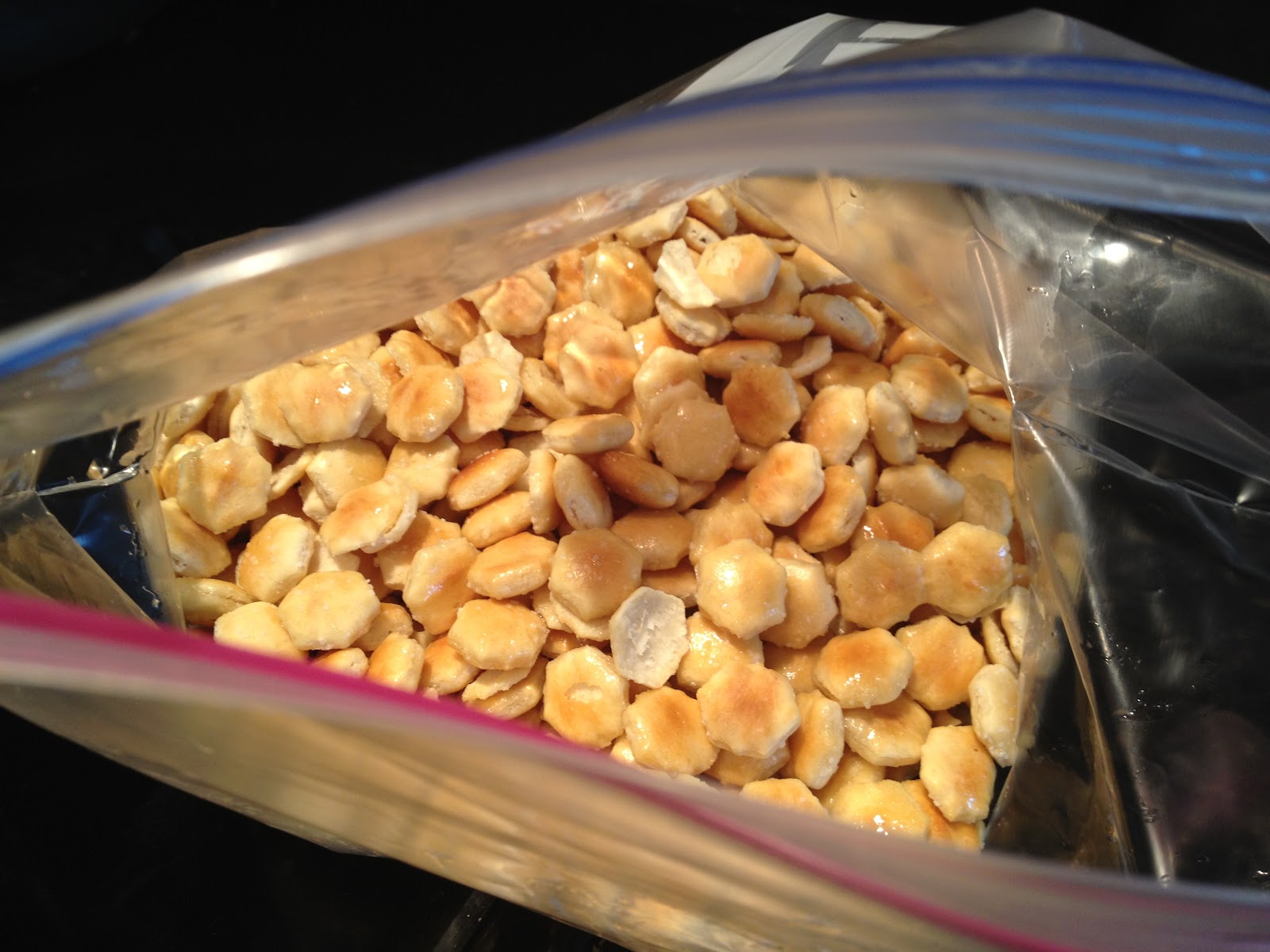 J Lipp's Hip Tips Ranch Oyster Crackers