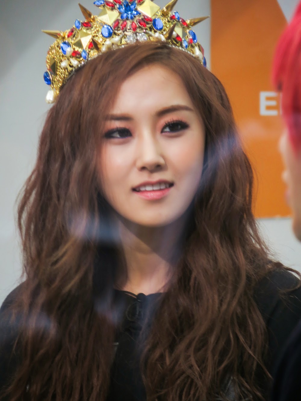 Airport Fashion: 4minute Gayoon - Official Korean Fashion