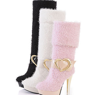 Fashion Faux Wool Cover Heart Buckle Boots