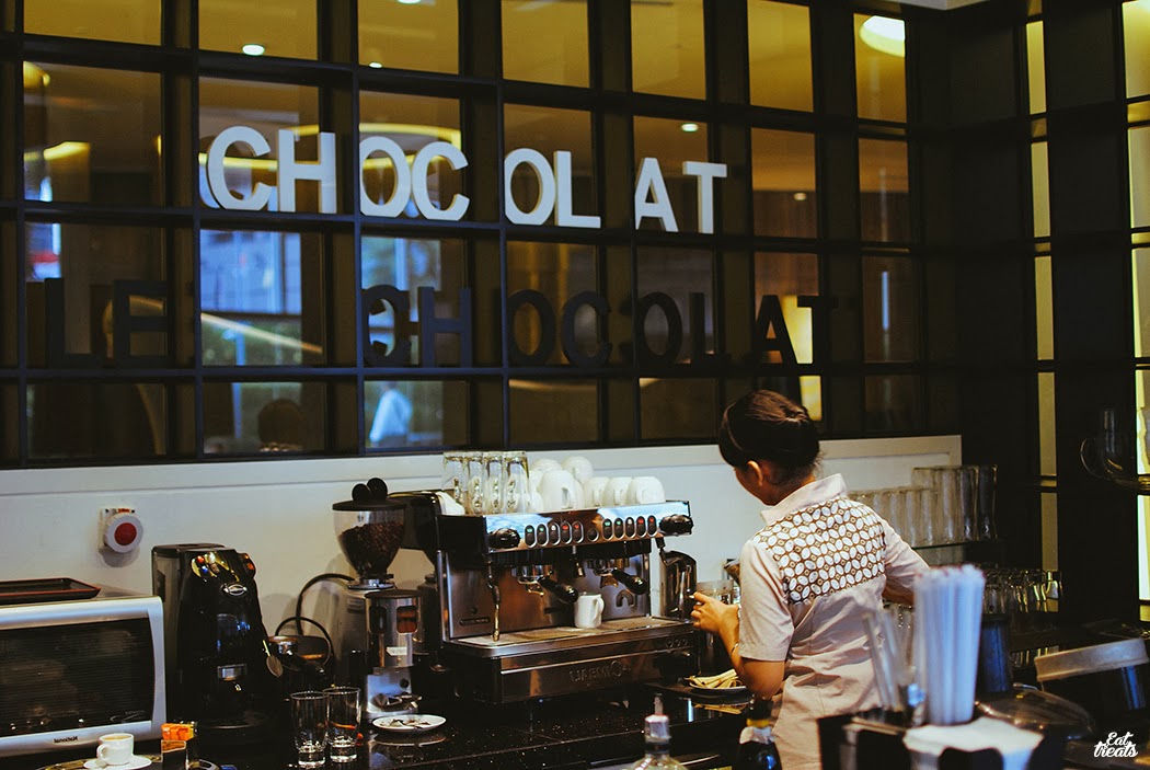 Le Chocolat Lounge at Pullman Jakarta Indonesia eatandtreats