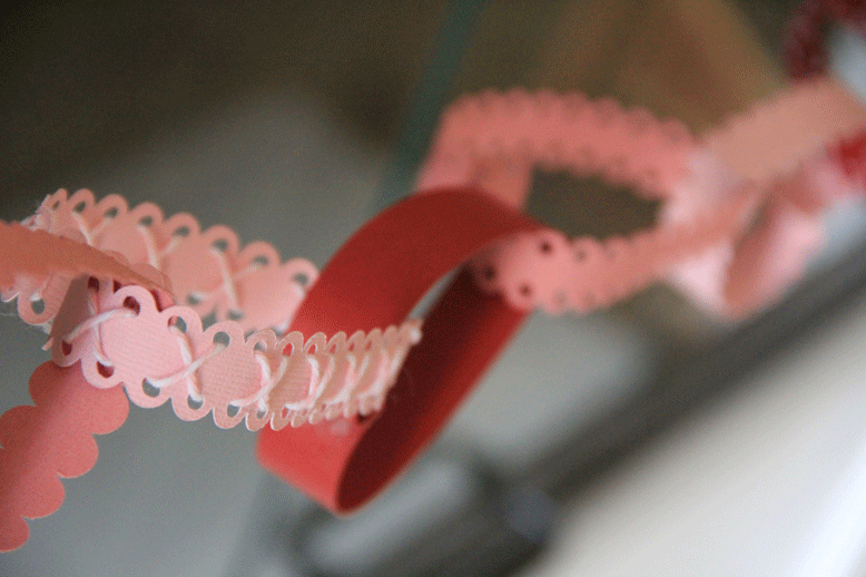 The Crafters Cottage I love heart chains!