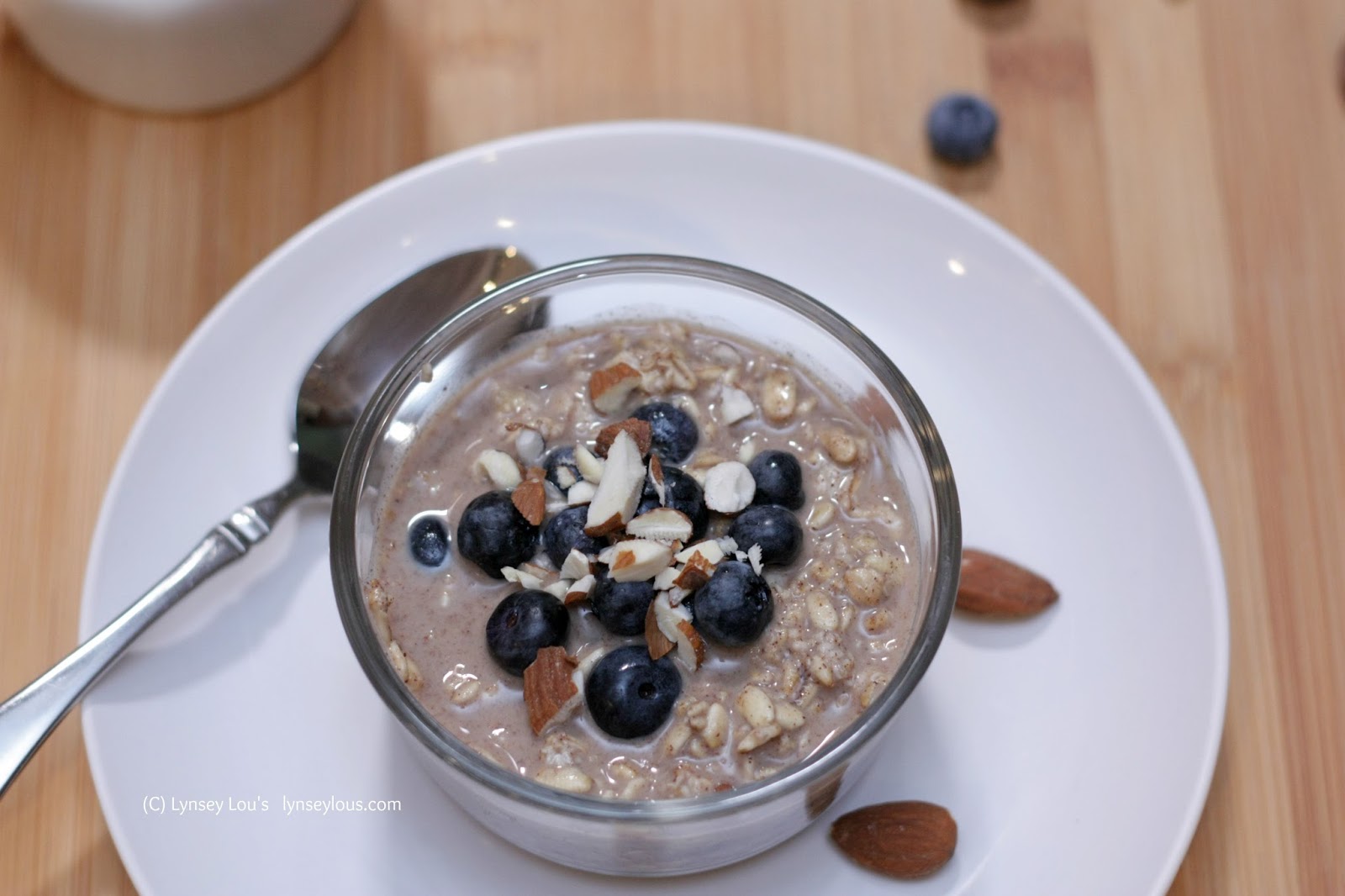 Lynsey Lou's Overnight Cinnamon Brown Sugar Oatmeal