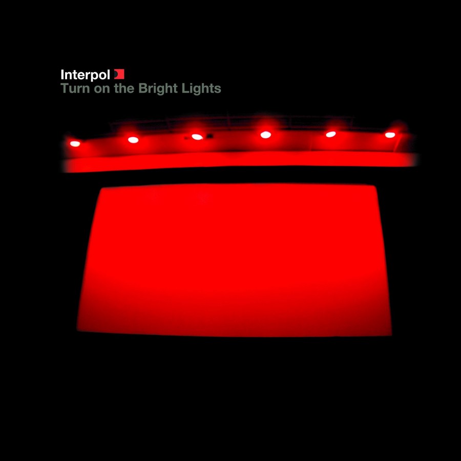 Discos para história Turn on the Bright Lights, do Interpol (2002)