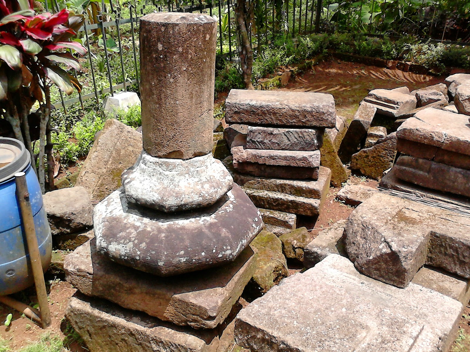 Candi Dukuh | Sebuah Catatan Petualangan