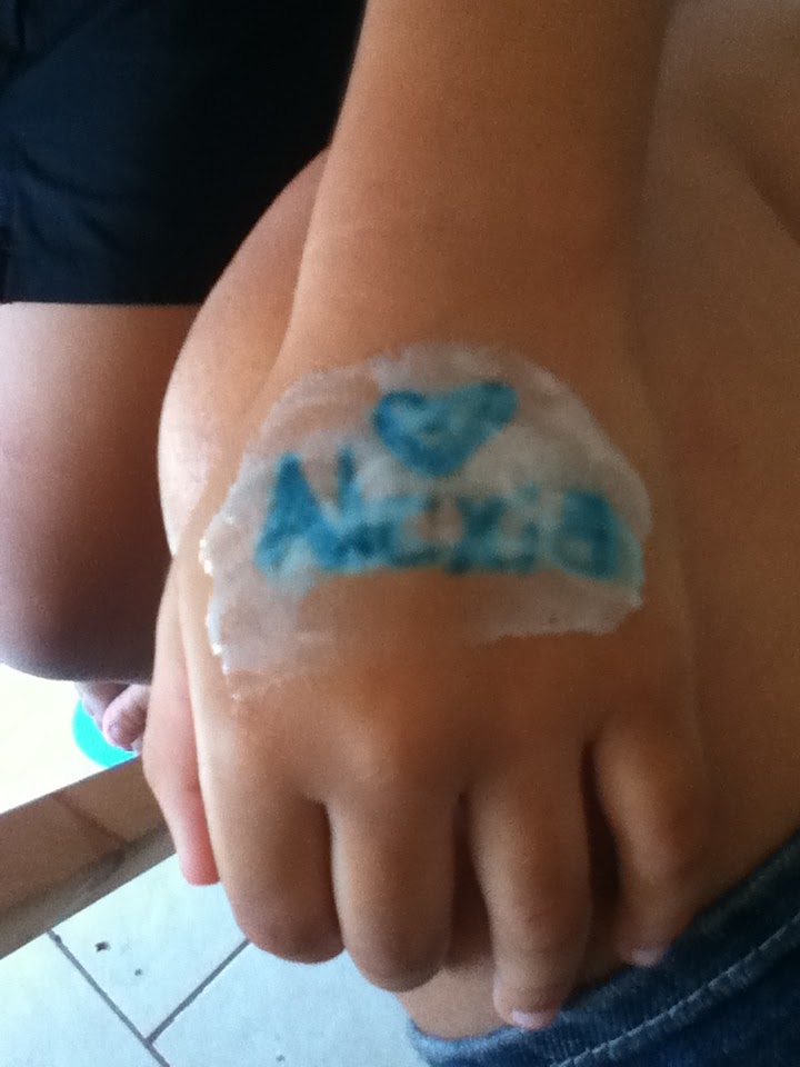 Adventures of Mel and the Kids Elmer's Glue Face Mask