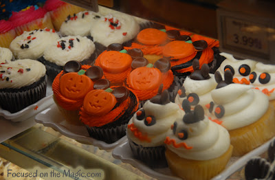 Disney Halloween Cupcakes Focused on the Magic
