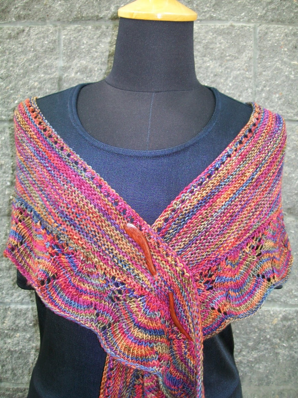 Stylecraft Knitting Pattern 8666 Shrug Waistcoat Ladies 28-46" Super Chunky 