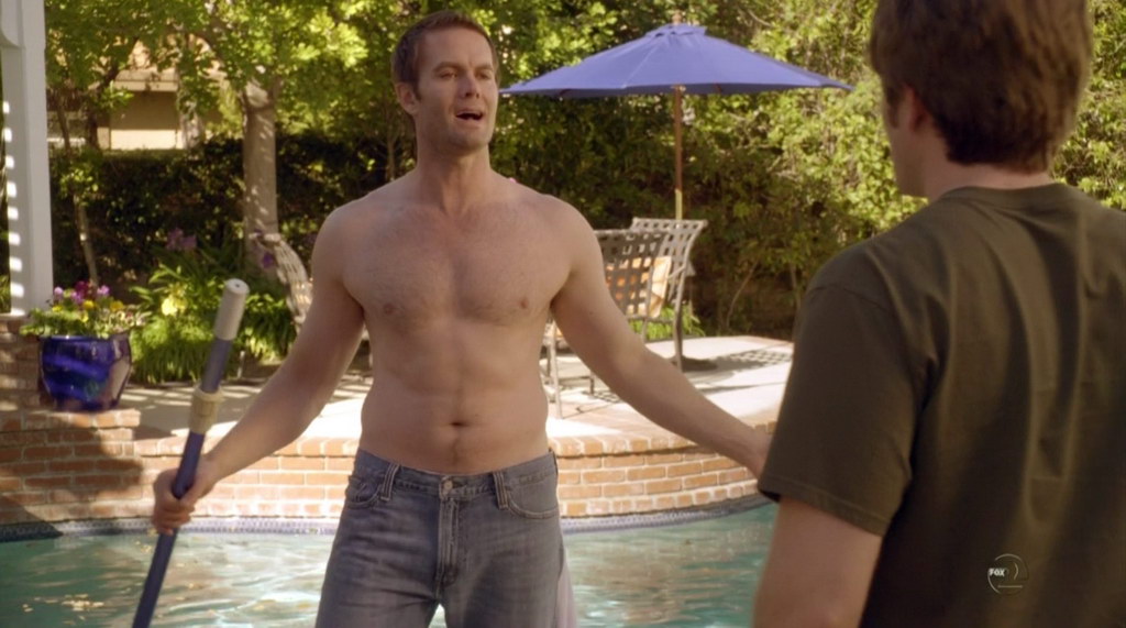 Garret Dillahunt Shirtless on Raising Hope s1e20.