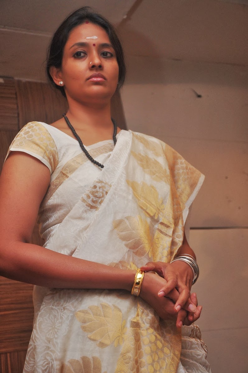 Ranjitha turns sanyasini in Nithyananda Ashram - Telugu Cinema Samacharam