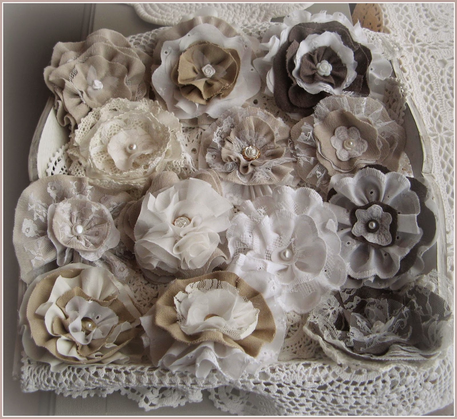 Het knusse hoekje: stoffen bloemen