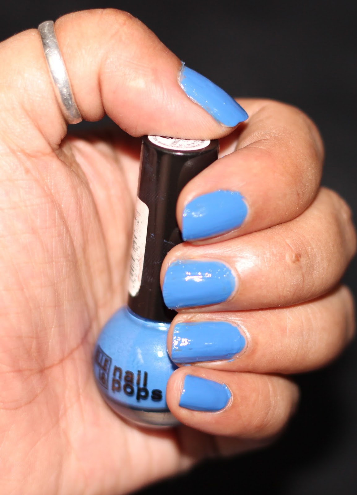 A Bright Blue Shade of Elle 18 Nail Pop in No 65 Shopping, Style and Us