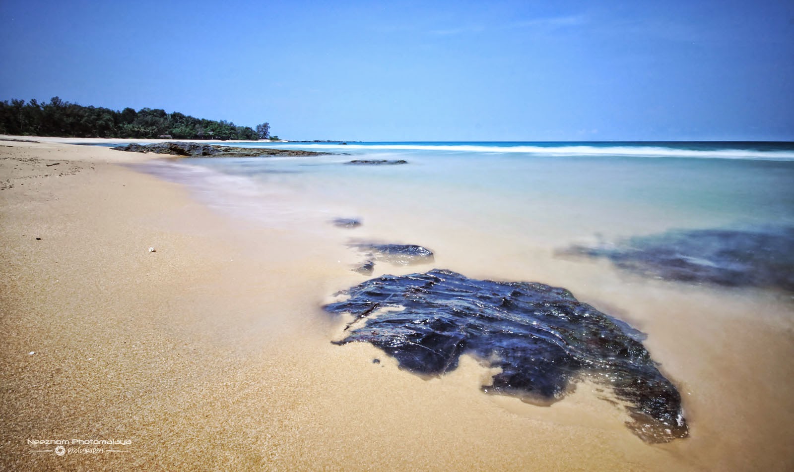 Pantai Tanjung Jara, Dungun, Terengganu - Neezhom Photomalaya