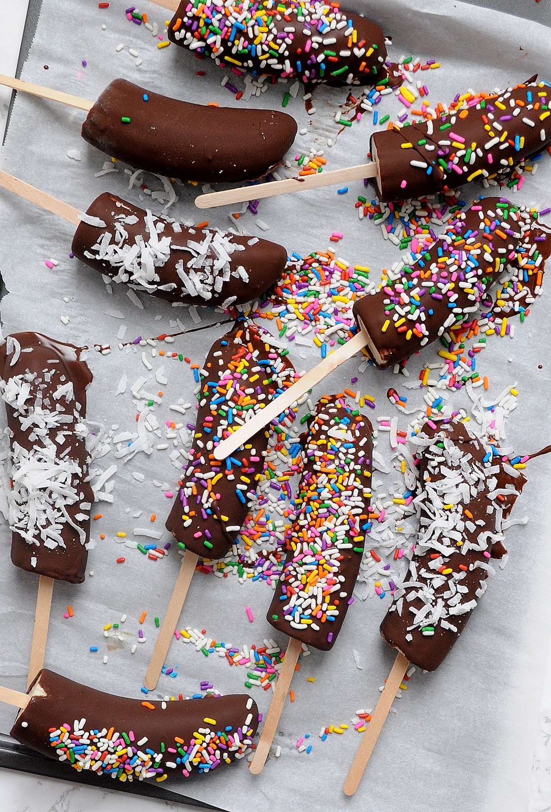 chocolate dipped bananas + homemade magic shell