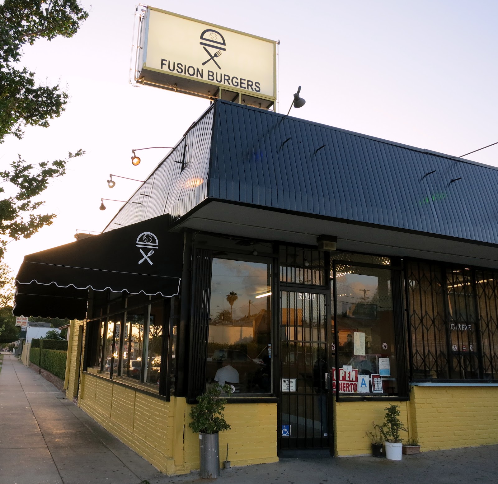 Eating L.A. Fusion Burgers Highland Park gets a familiar burger menu