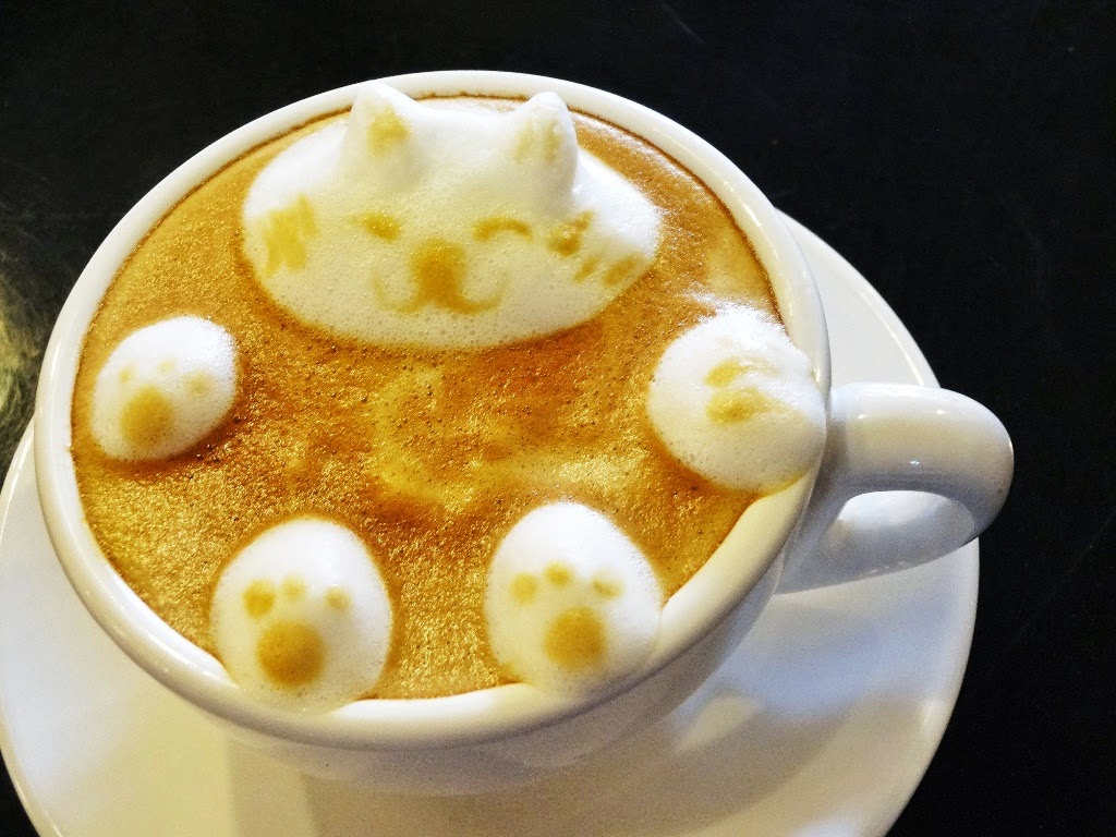 Latte Art - The Coffeenery