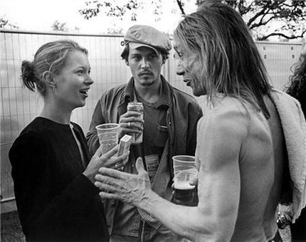 http://3.bp.blogspot.com/-Ns9ZELlZP70/Tw65Lc07ArI/AAAAAAAAAEU/rf22I7G2CuA/s1600/kate-moss-johnny-depp-iggy-pop-430-75.jpg