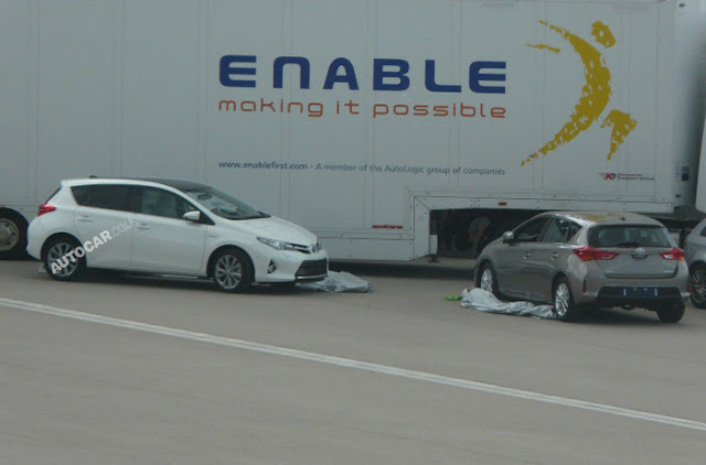 Toyota Auris универсал 2012 года