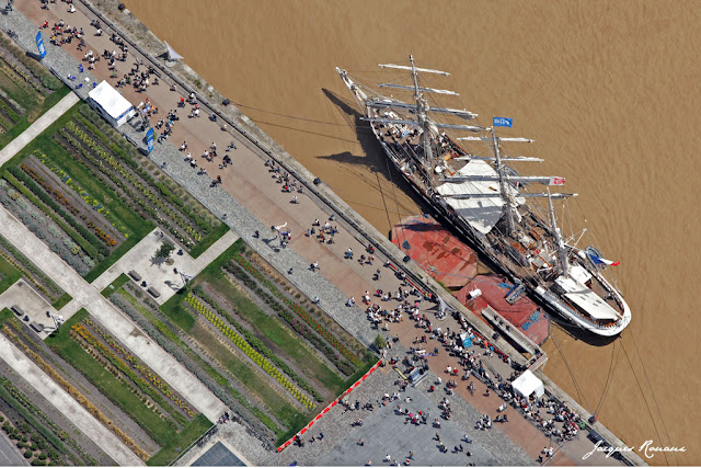 Photo aérienne du Belem à Bordeaux