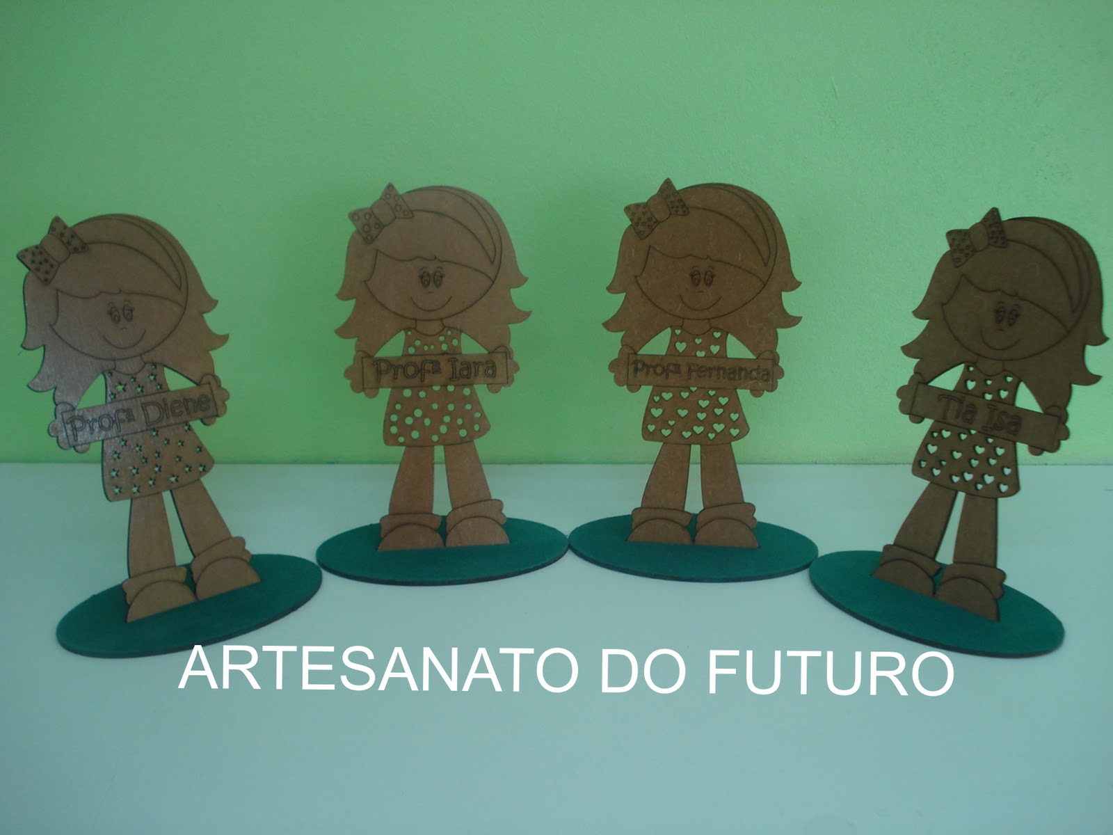 ARTESANATO DO FUTURO Corte a Laser Porto Alegre RS MODELO PROFISS u00d5ES Professor (a) Armario Multiuso Com Espelho ~ ARTESANATO DO FUTURO Corte a Laser Porto Alegre RS MODELO PROFISS u00d5ES Professor (a)