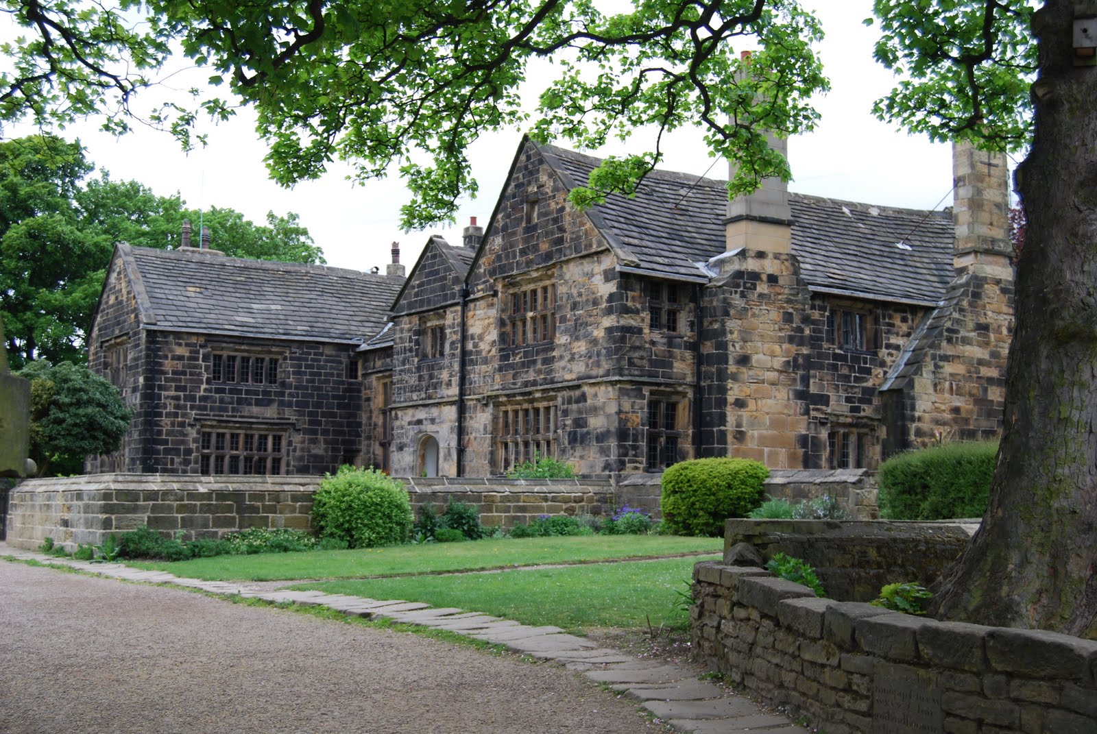 Travel Write Yorkshire Oakwell Hall, Charlotte Bronte and the Battle