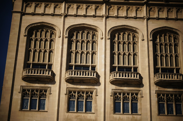 building windows free picture