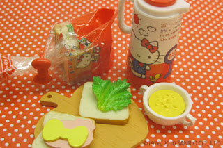 Hello Kitty mini kitchen toys