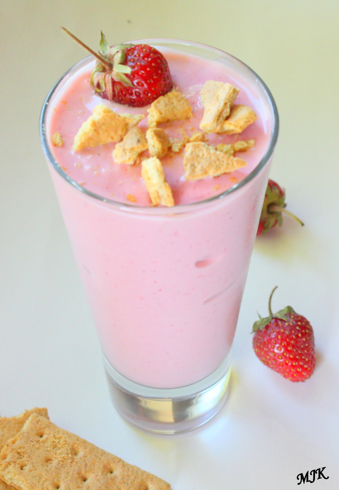 Melissa's Cuisine Strawberry Cheesecake Smoothies