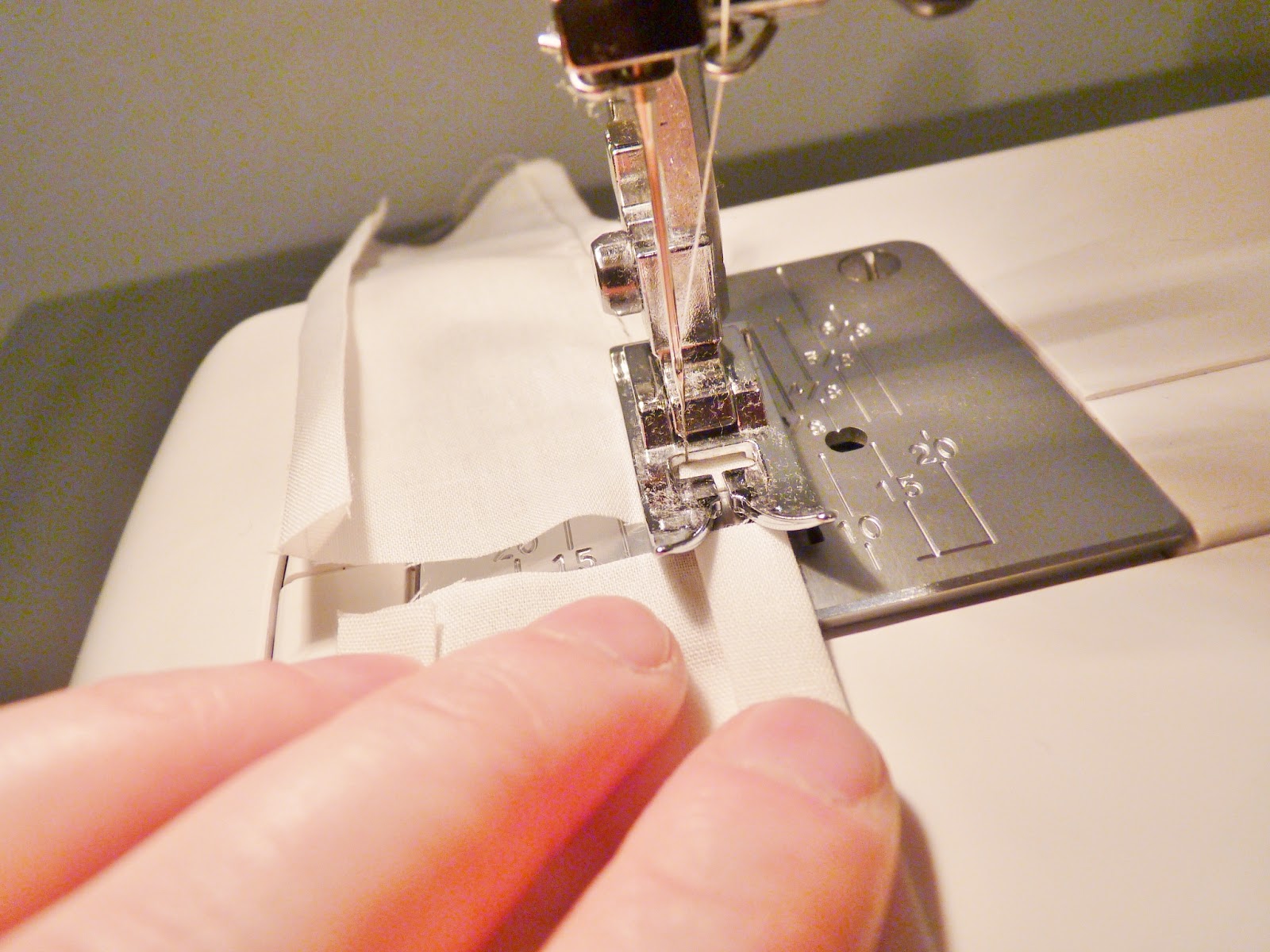 d i y d e s i g n Sewing 101 Project 2 / Simple Curtains