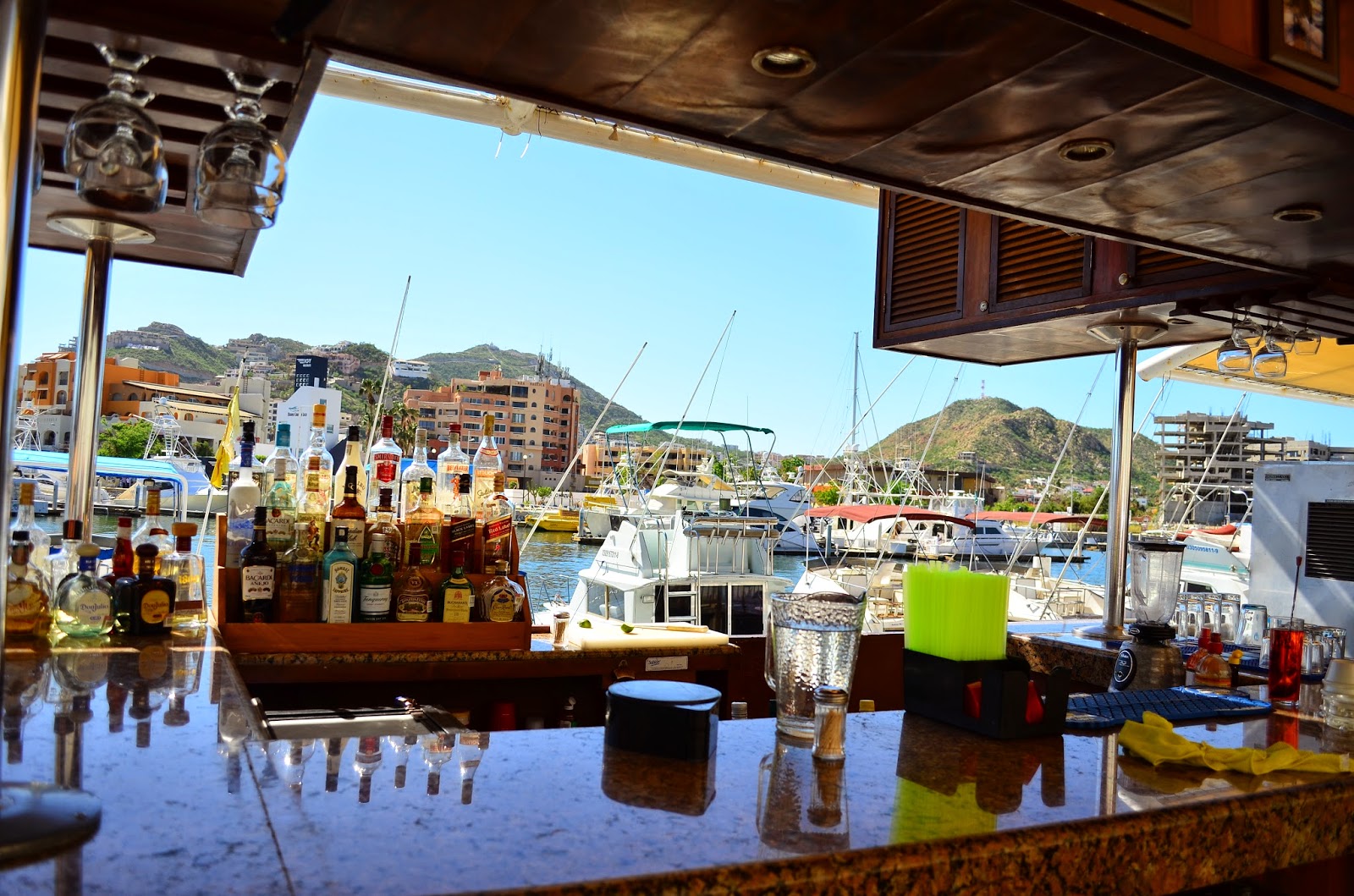 Hedofoodia Fisherman’s Landing Bar, Cabo San Lucas
