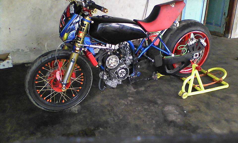 Seputar Sepeda Motor RX King Mesin 2 Silinder 300 cc