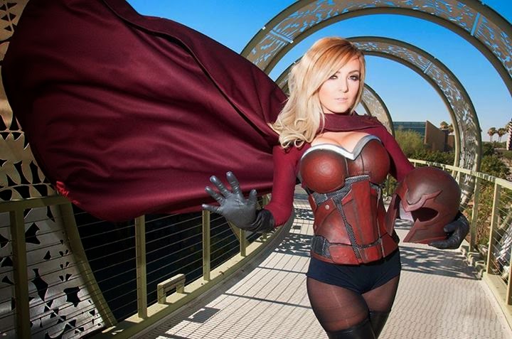 Jessica Nigri cosplay Magneto