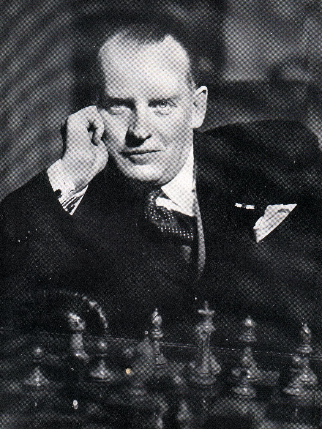 Alexander Alekhine vs Jose Raul Capablanca (1914)