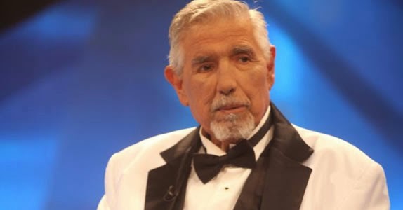 Rubén Aguirre, o Professor Girafales, é hospitalizado na Cidade do México