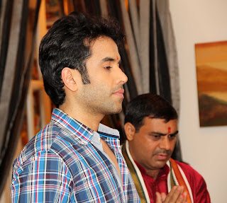 Tusshar celebrates Ganesh Chaturthi at his residence