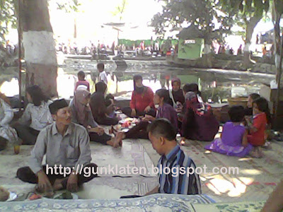 Liputan Bersih Sendang Desa Pokak Tahun 2012 04