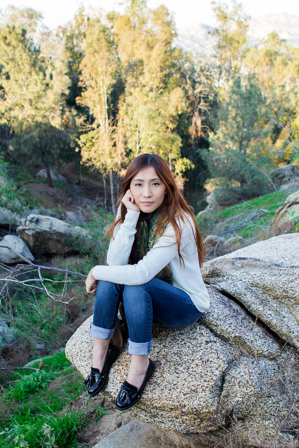 Outfit : Scarf & Oxford Moccasins